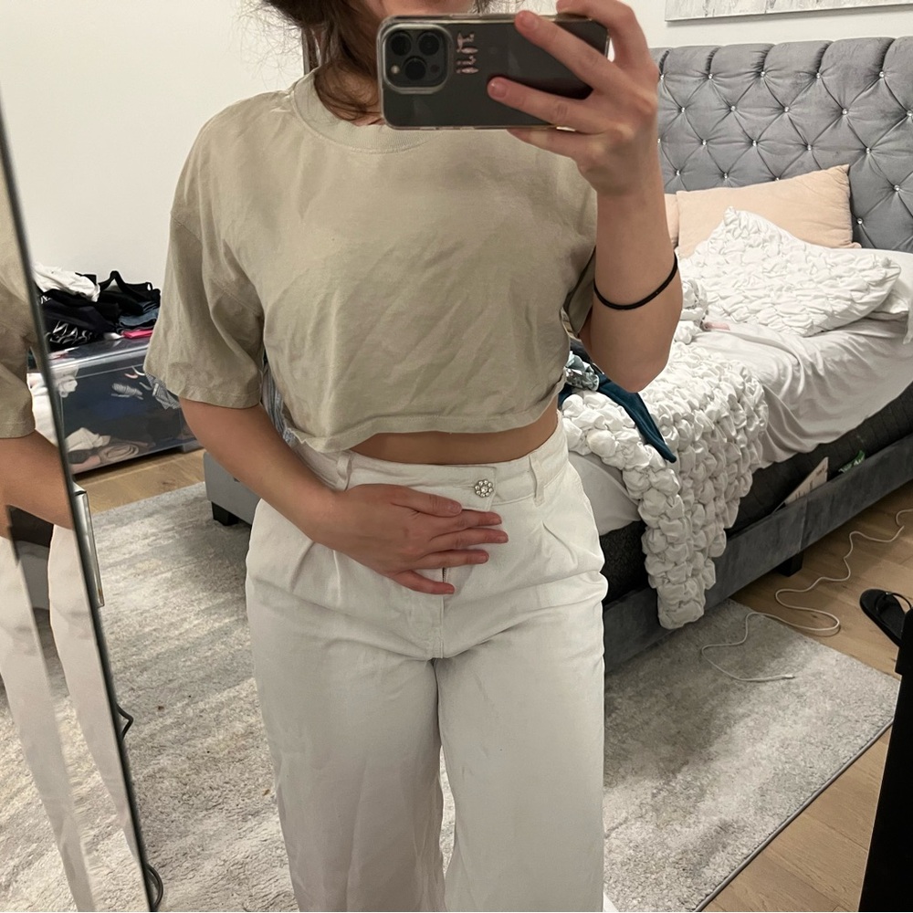 Beige Cropped Top - Picture 2 of 5